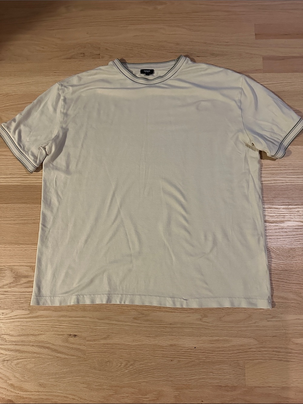Express men’s Cream Short Sleeve Crewneck pique knit shirt with Contrast Trim